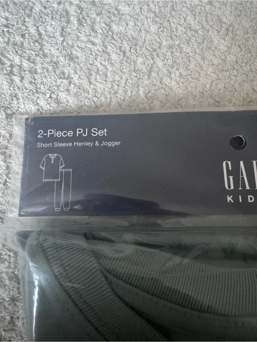 GAP Kids Short-Sleeve Henley and Jogger Pajama Set - Gasoline Green